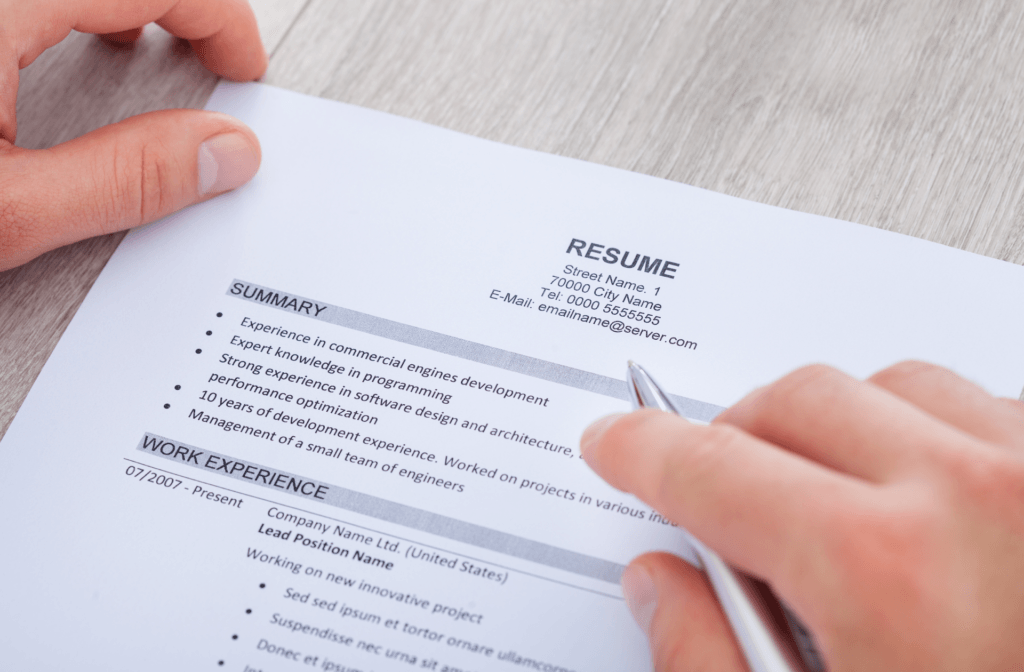 The Ultimate Resume Guide for Landing Top Jobs 2